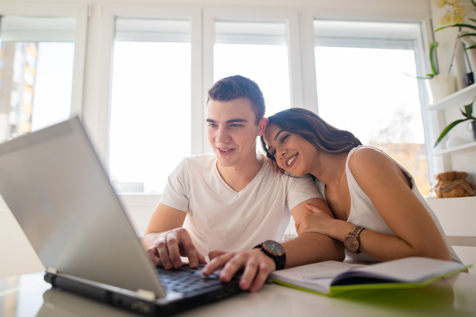 kto-szczegolnie-doceni-nielimitowany-internet-swiatlowodowy